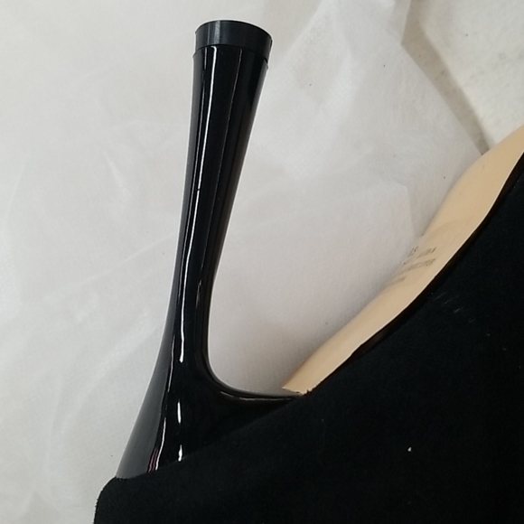 Boots - Picture 5 of 8